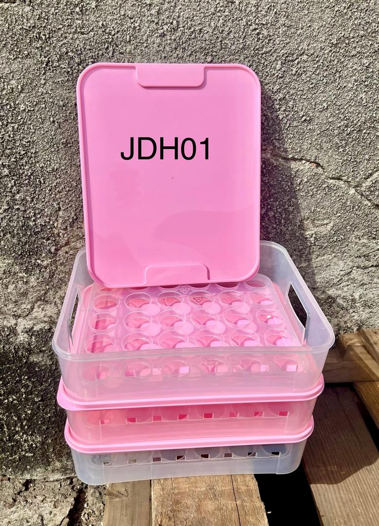 (JDH01) 30PC SPACE EGG CRATE